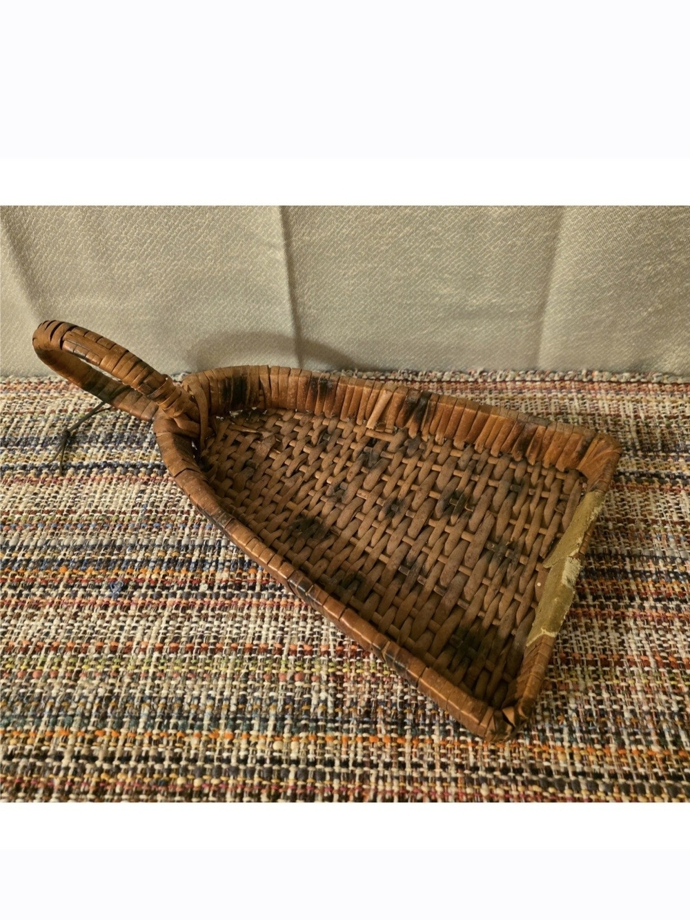 Vintage Handwoven Brown Wicker Dustpan Basket - Rustic Home Accent